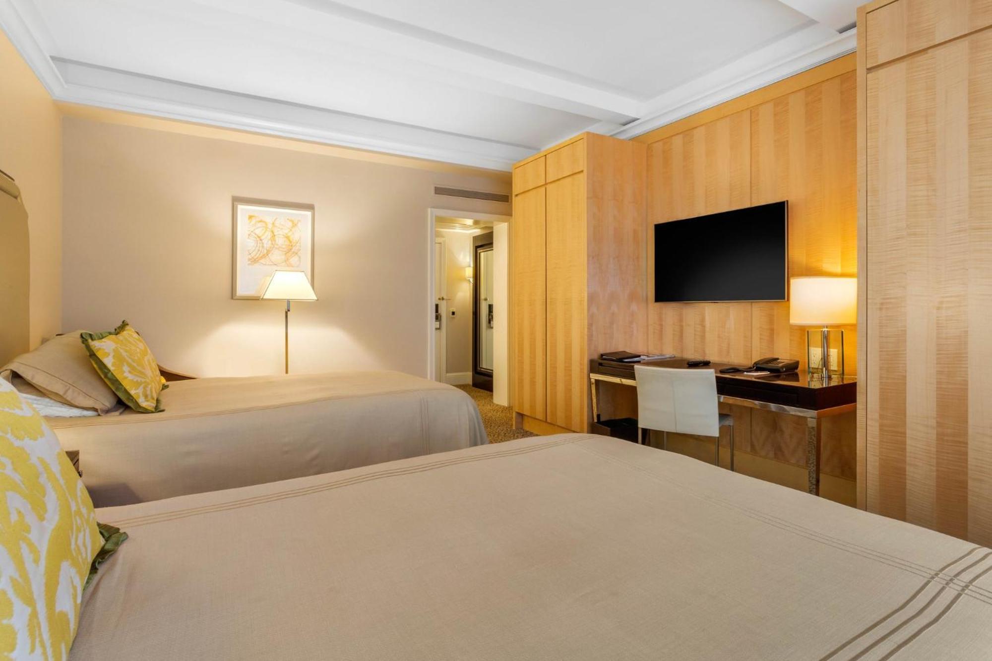 Omni Berkshire Place Нью-Йорк Экстерьер фото