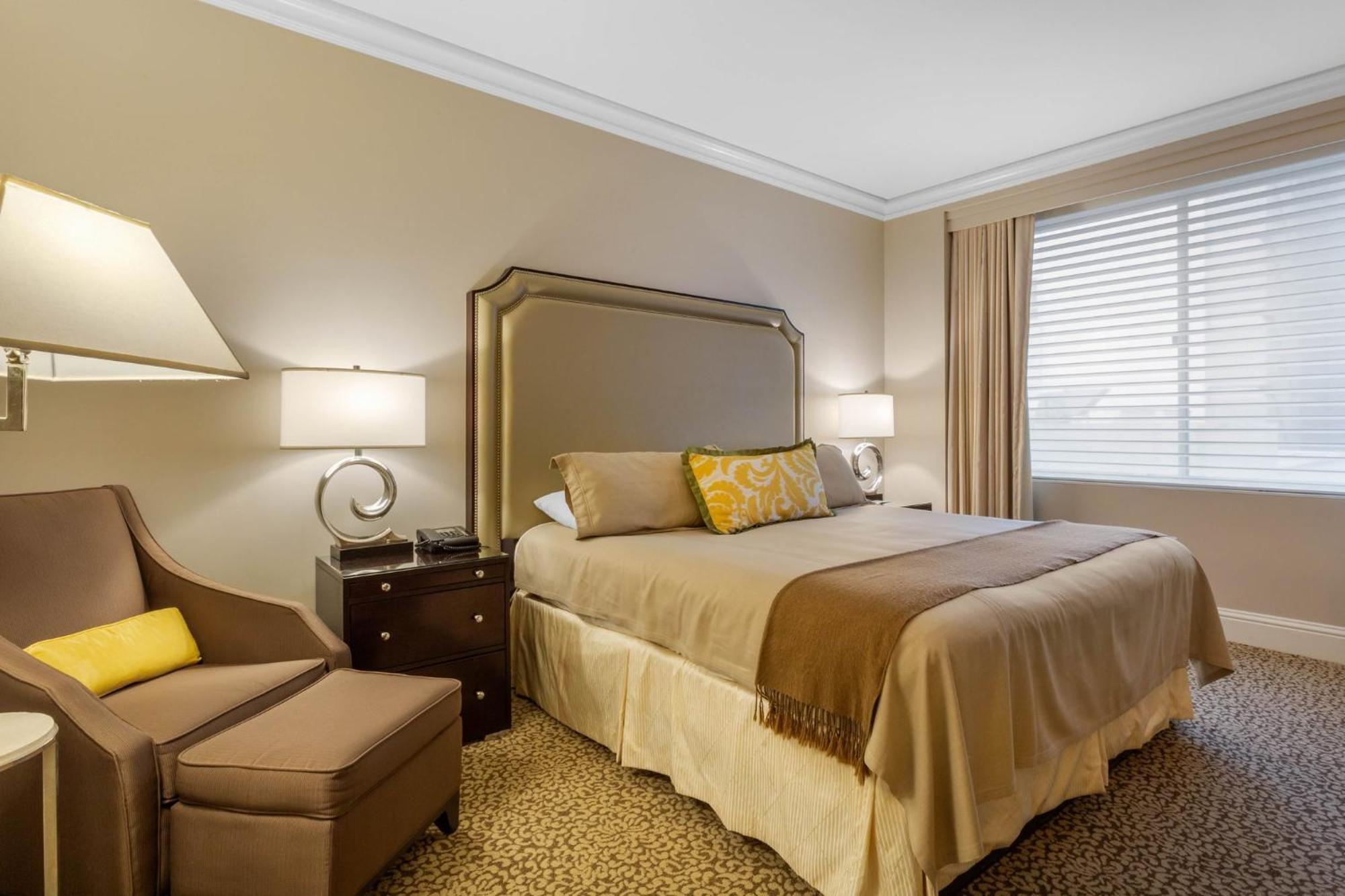 Omni Berkshire Place Нью-Йорк Экстерьер фото
